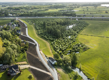 Measuring and valuing biodiversity and ecosystem services within construction projects